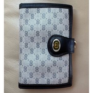 Authentic Vintage Gucci Micro GG Monogram Canvas Leather Kisslock Bifold Wallet